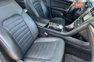 Седан Ford Fusion 2017 в 