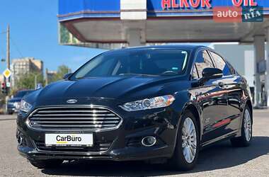 Седан Ford Fusion 2013 в Одесі