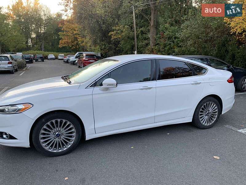 Седан Ford Fusion 2014 в Кривом Роге