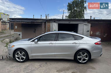 Седан Ford Fusion 2014 в 