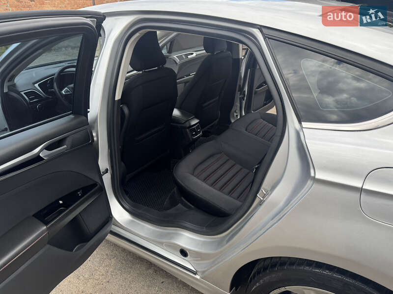Седан Ford Fusion 2014 в Полтаве