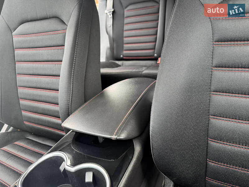 Седан Ford Fusion 2014 в Полтаве