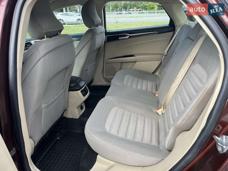 Седан Ford Fusion 2015 в Киеве