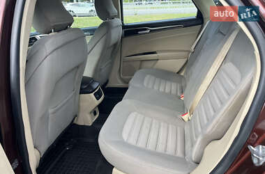 Седан Ford Fusion 2015 в 