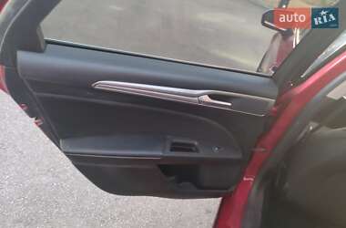 Седан Ford Fusion 2019 в 
