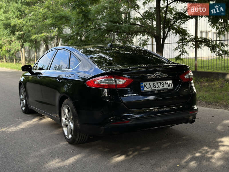 Седан Ford Fusion 2015 в Киеве