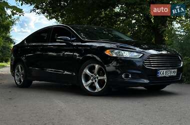 Седан Ford Fusion 2015 в 