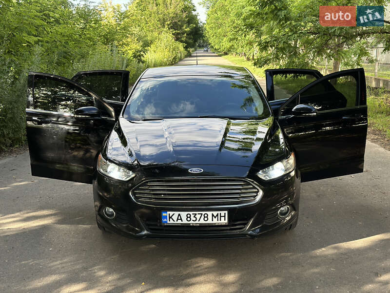 Седан Ford Fusion 2015 в Киеве