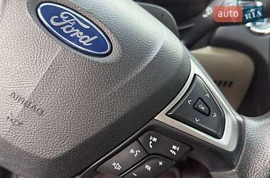 Седан Ford Fusion 2019 в 
