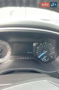 Седан Ford Fusion 2015 в 