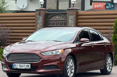 Седан Ford Fusion 2015 в 