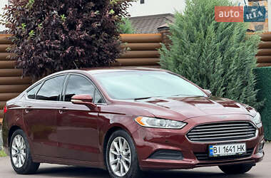 Седан Ford Fusion 2015 в 