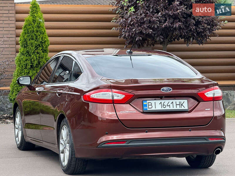 Седан Ford Fusion 2015 в Києві