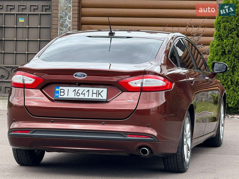 Седан Ford Fusion 2015 в Києві