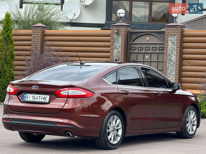Седан Ford Fusion 2015 в Києві