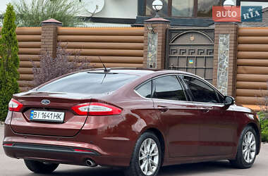 Седан Ford Fusion 2015 в 