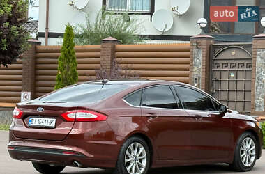Седан Ford Fusion 2015 в 