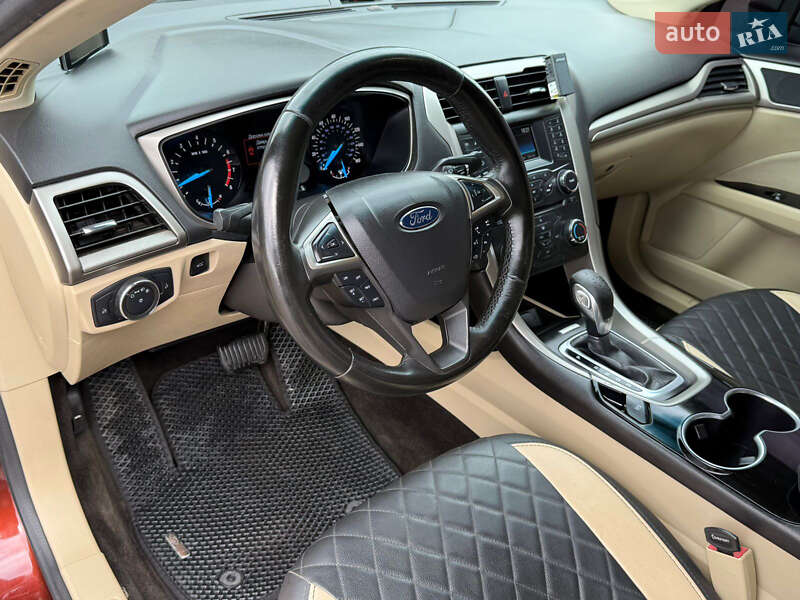 Седан Ford Fusion 2015 в Києві
