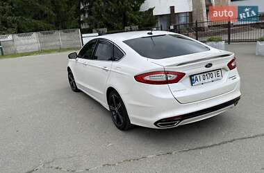 Седан Ford Fusion 2014 в 