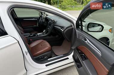 Седан Ford Fusion 2014 в 