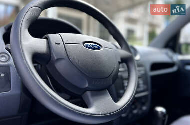 Хэтчбек Ford Fusion 2007 в 