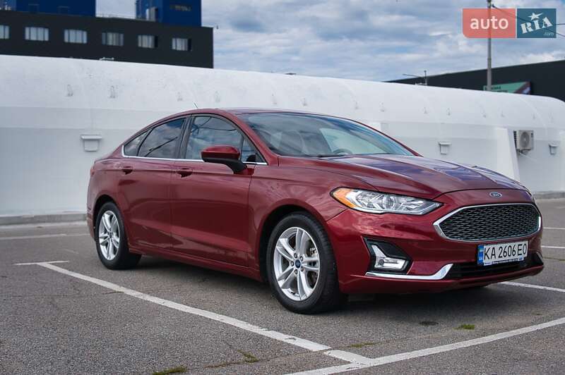 Седан Ford Fusion 2018 в Києві