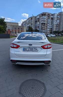 Седан Ford Fusion 2015 в 