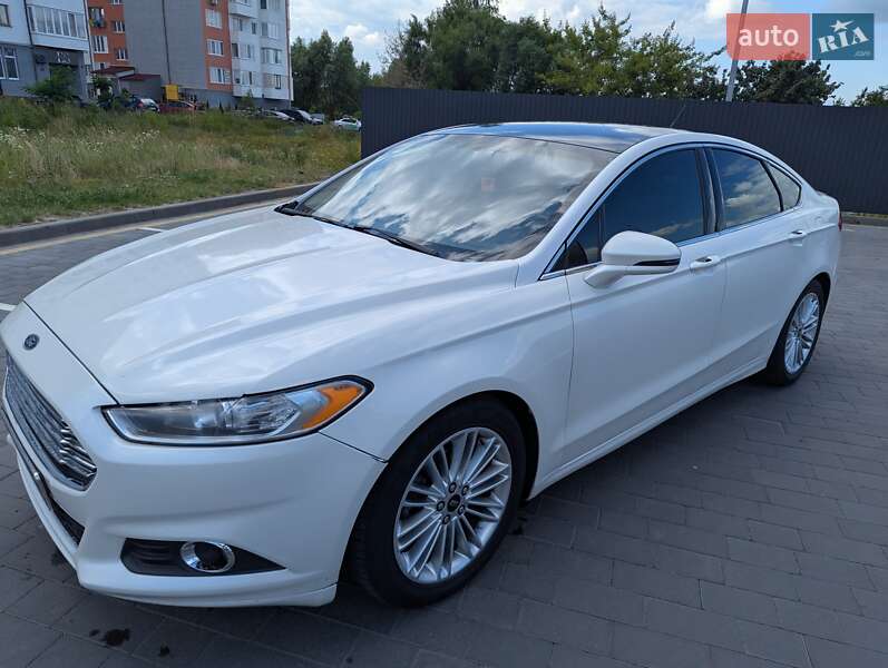 Седан Ford Fusion 2015 в Шептицькому
