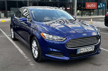 Седан Ford Fusion 2014 в 