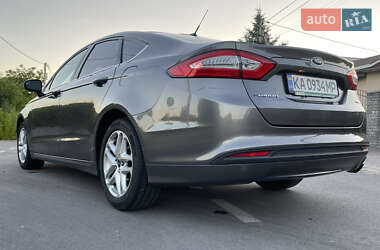 Седан Ford Fusion 2013 в 