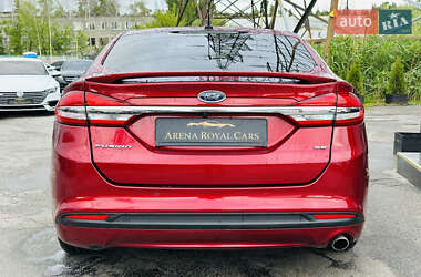 Седан Ford Fusion 2017 в 