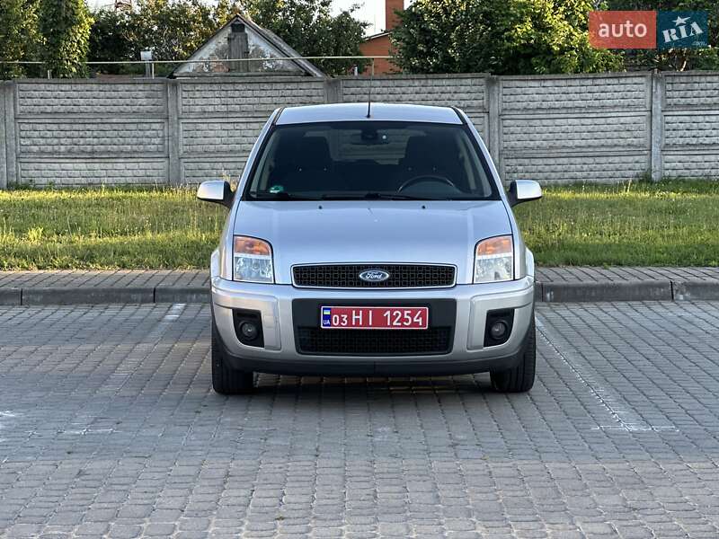 Хетчбек Ford Fusion 2006 в Коростені