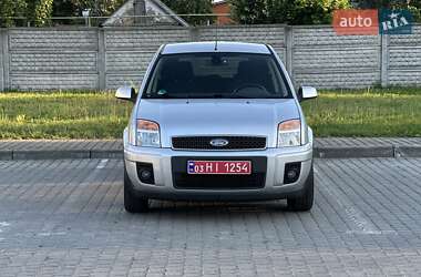 Хэтчбек Ford Fusion 2006 в 
