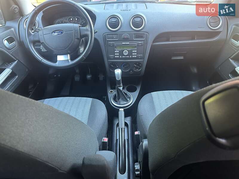 Хетчбек Ford Fusion 2006 в Коростені