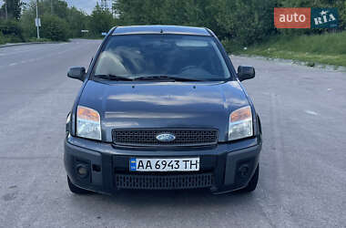 Хэтчбек Ford Fusion 2008 в Киеве