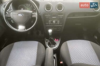 Хэтчбек Ford Fusion 2011 в 