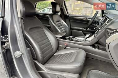 Седан Ford Fusion 2014 в 