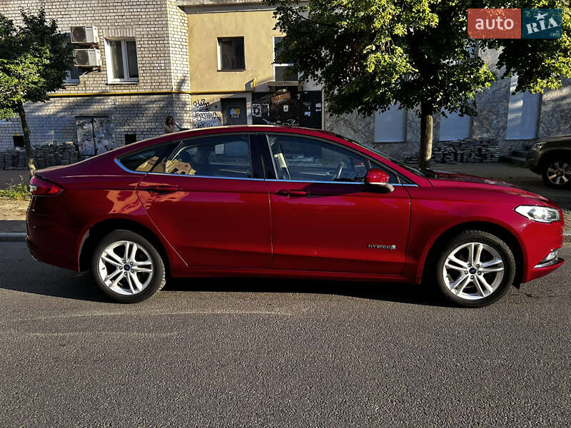 Седан Ford Fusion 2018 в Киеве