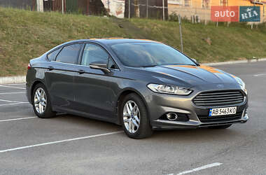 Седан Ford Fusion 2013 в 