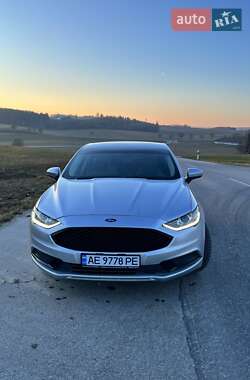 Седан Ford Fusion 2016 в Дніпрі
