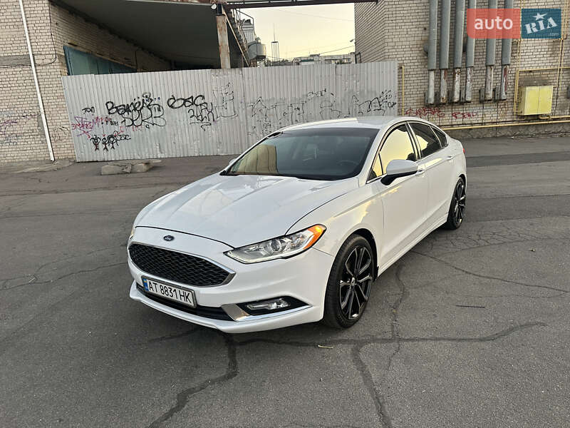 Седан Ford Fusion 2017 в Херсоне