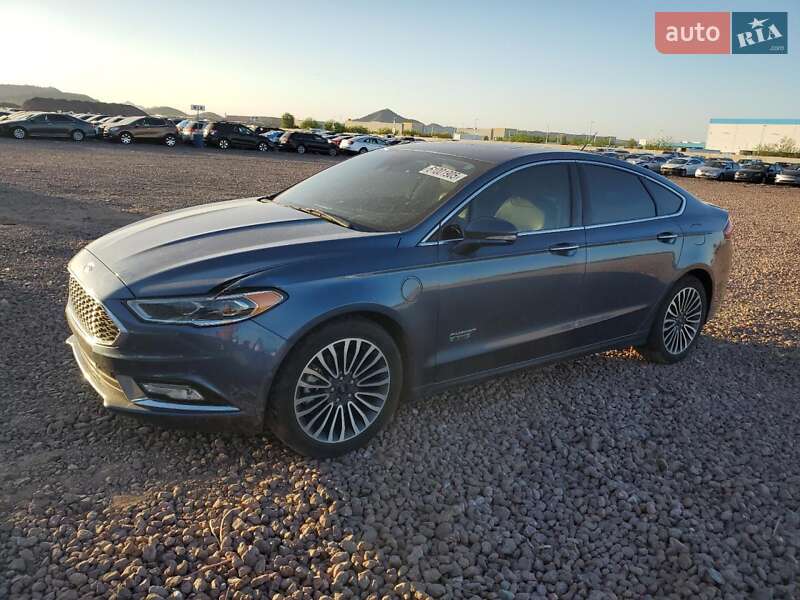 Седан Ford Fusion 2018 в Львове