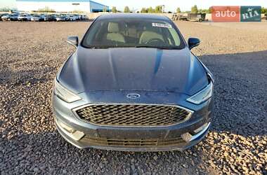 Седан Ford Fusion 2018 в 