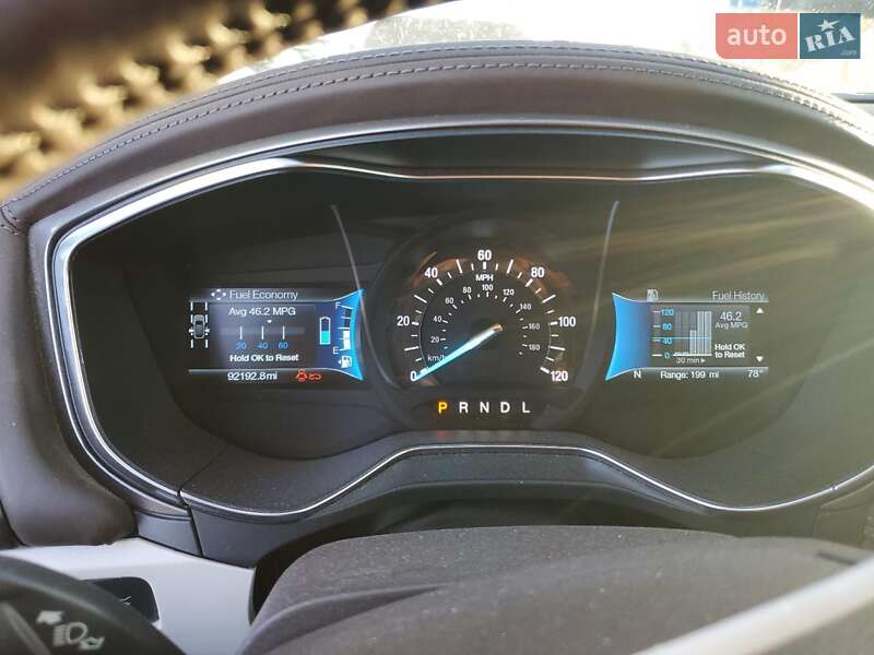 Седан Ford Fusion 2018 в Львове