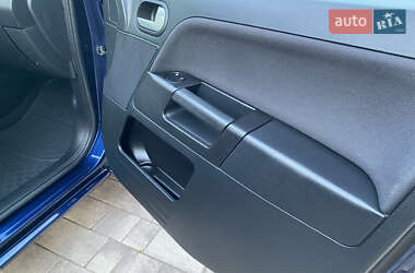 Хэтчбек Ford Fusion 2010 в 