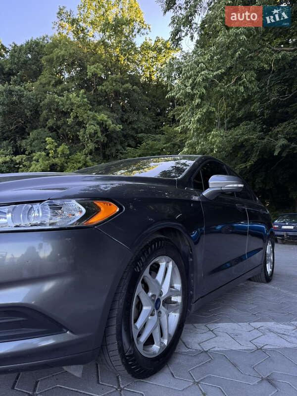 Седан Ford Fusion 2013 в Тернополе