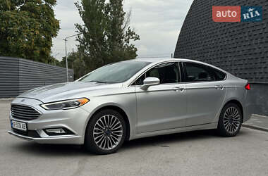 Седан Ford Fusion 2016 в 