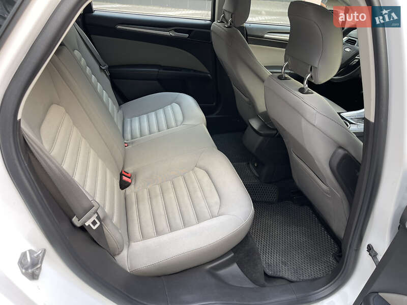 Седан Ford Fusion 2014 в Киеве фото 13 Седан Ford Fusion 2014 в Киеве