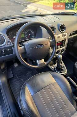 Хэтчбек Ford Fusion 2009 в 