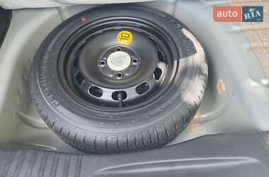 Хетчбек Ford Fusion 2008 в 